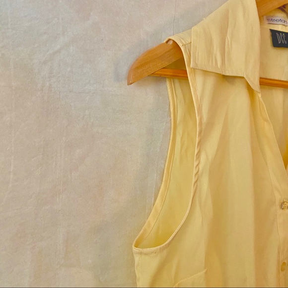 DCC Stretch pale yellow button down shirt Size L - Picture 4 of 7